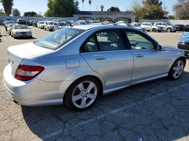 2011 Mercedes-Benz C 300 - Фото 3