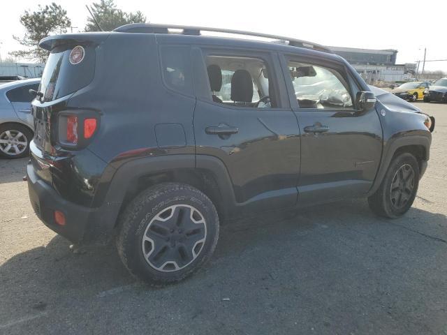2015 Jeep Renegade Trailhawk - Фото 3