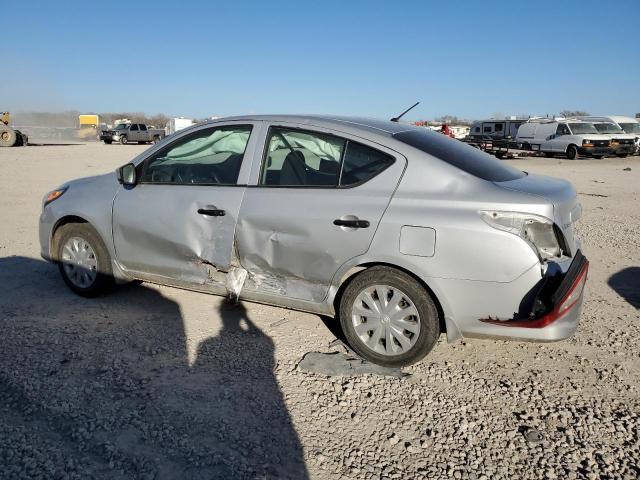 2017 Nissan Versa S - Фото 2