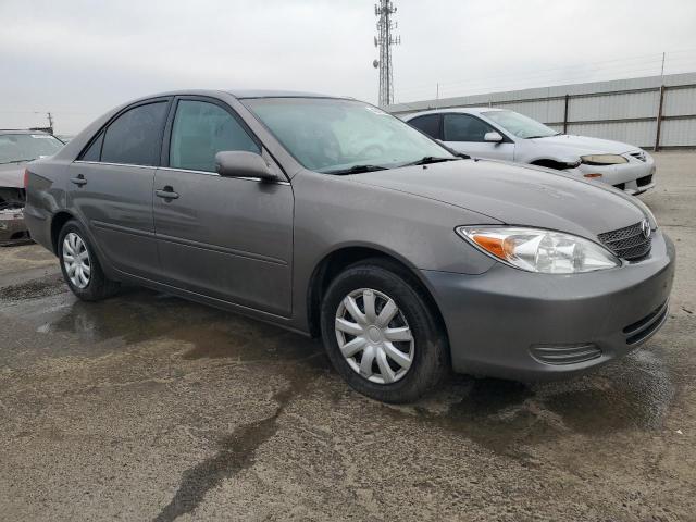 2002 Toyota Camry Le - Фото 4