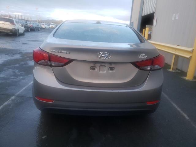 2016 Hyundai Elantra Se - Фото 6