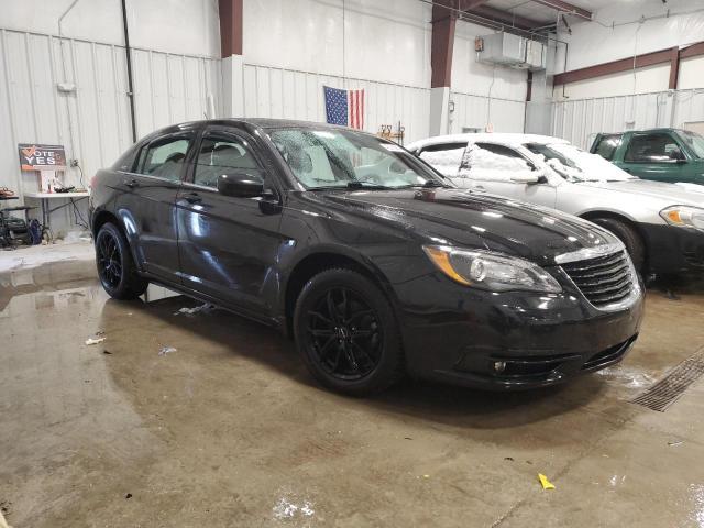 2013 Chrysler 200 Touring - Image 4