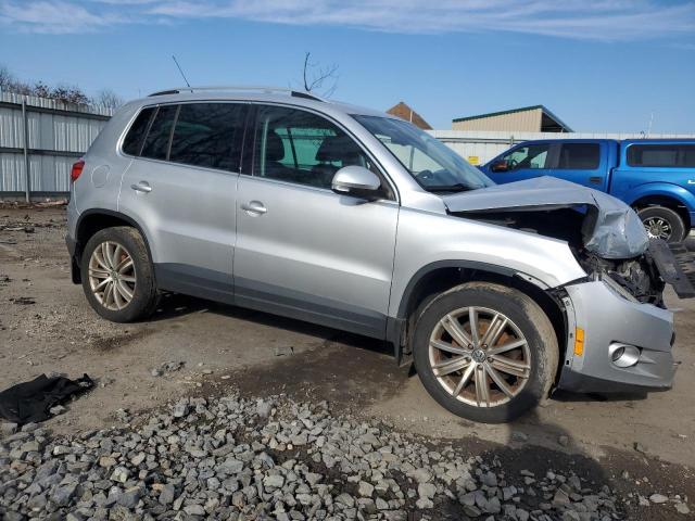 2010 Volkswagen Tiguan Se - Фото 4