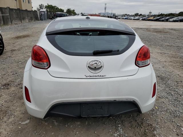 2016 Hyundai Veloster - Фото 6