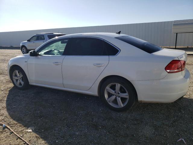 2015 Volkswagen Passat S - Фото 2