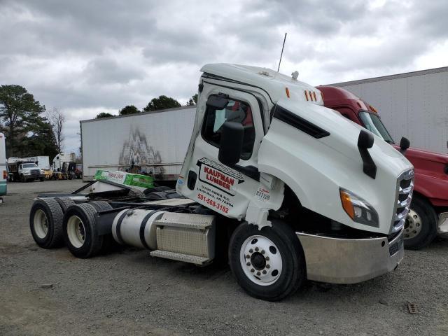 2020 Freightliner Cascadia 126