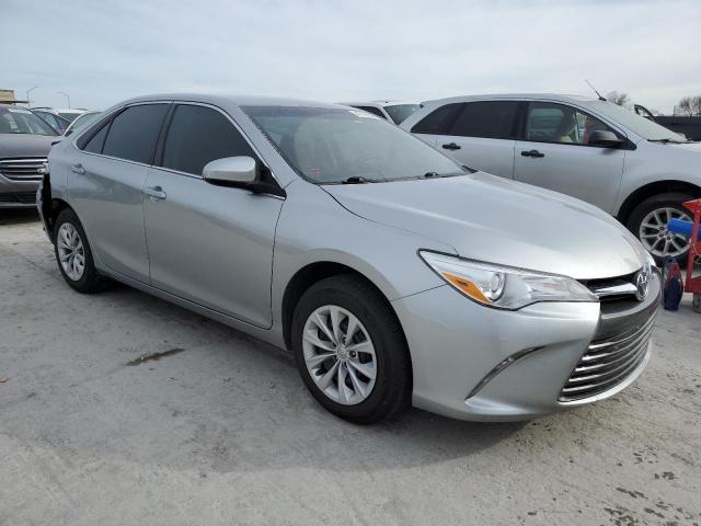 2015 Toyota Camry Le - Фото 4