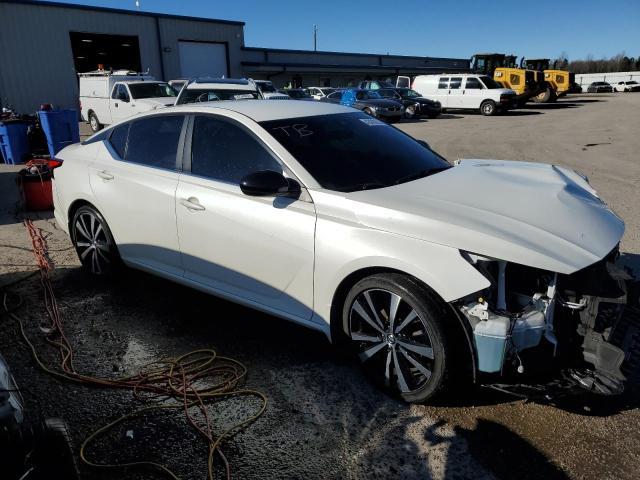 2020 Nissan Altima Sr - Фото 4