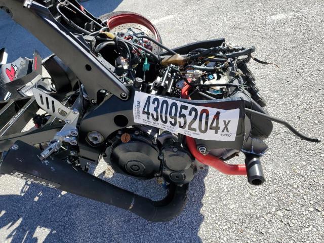 2006 Suzuki Gsx-R1000 - Фото 7