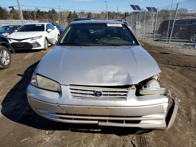 1998 Toyota Camry Ce - Фото 5