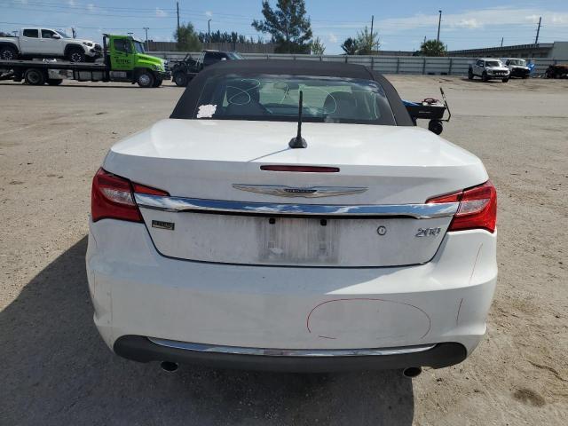 2013 Chrysler 200 Touring - Фото 6