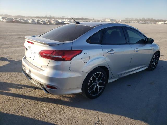 2016 Ford Focus Se - Фото 3