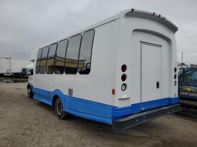 2011 Chevrolet Express G4500 - Фото 2