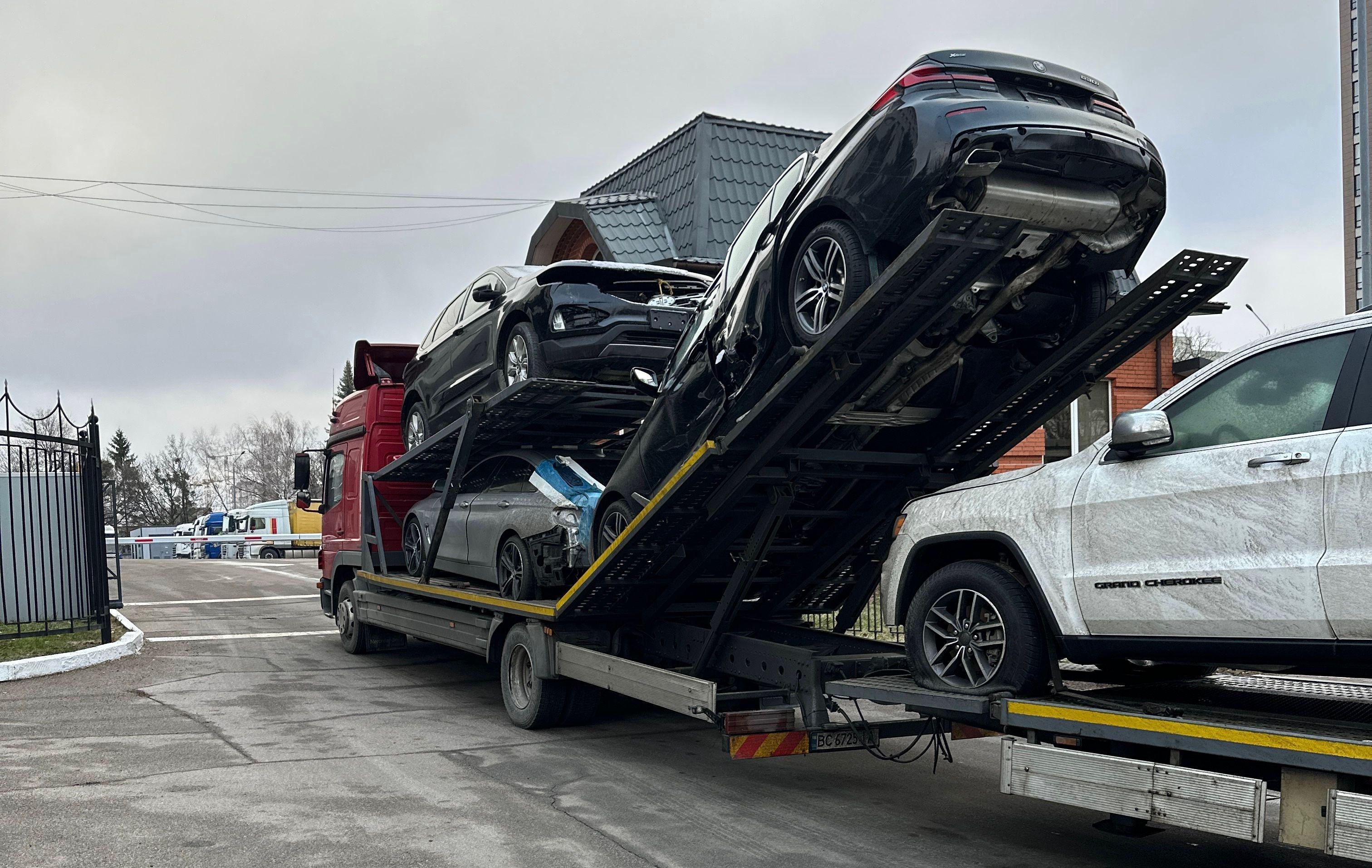 Розмитнення авто з США в Україні 2025 – Покроковий гід від Acars.ua