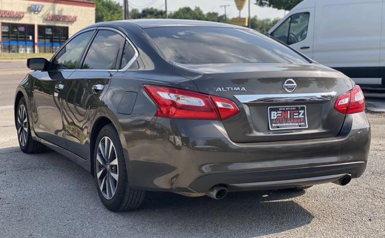 2016 Nissan Altima 2.5 - Image 5