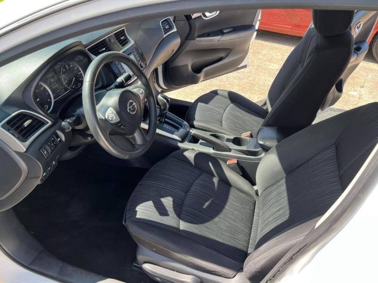 2017 Nissan Sentra S - Фото 7