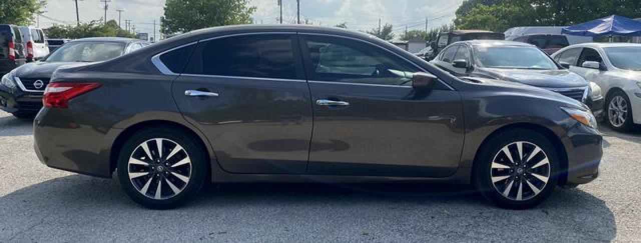 2016 Nissan Altima 2.5 - Image 4