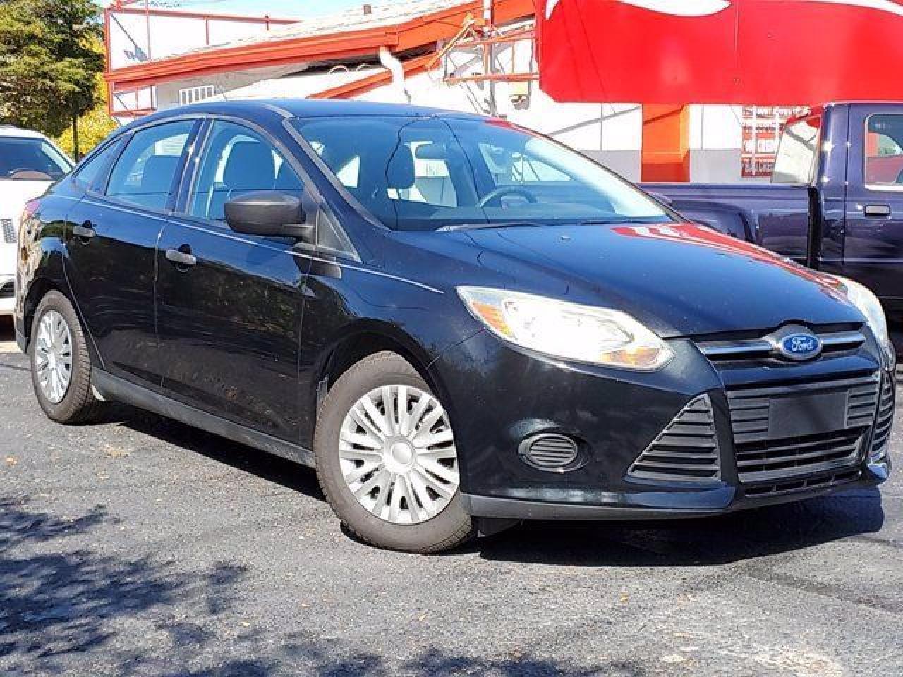 2013 Ford Focus S - Фото 2