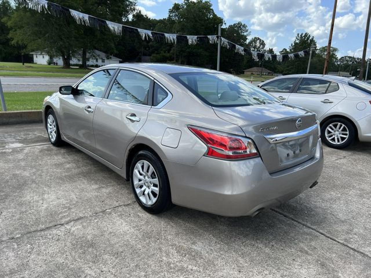 2014 Nissan Altima 2.5 - Фото 2