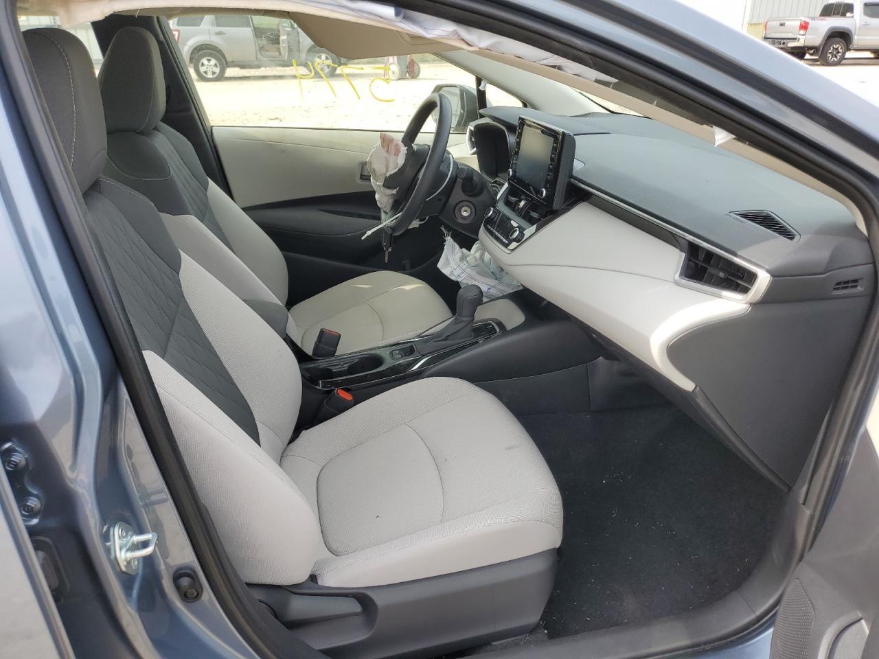 2022 Toyota Corolla Le - Image 5