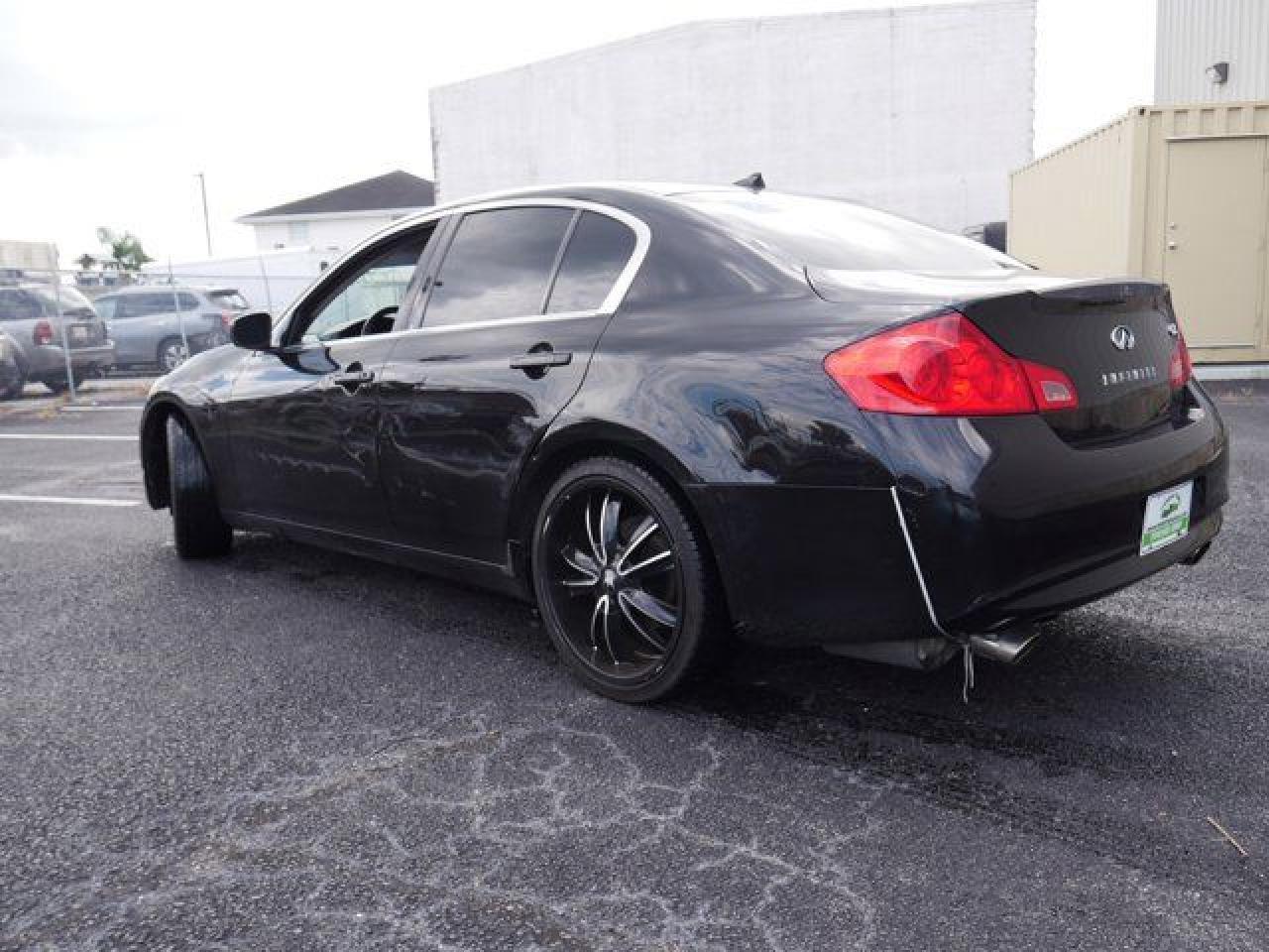 2011 Infiniti G25 Base - Фото 7