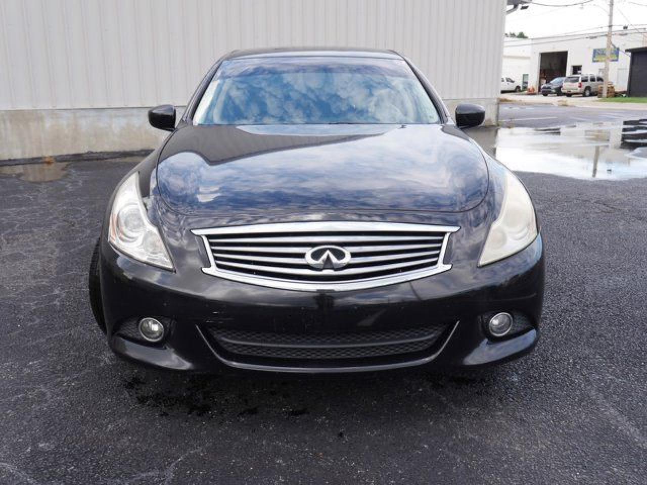 2011 Infiniti G25 Base - Фото 2