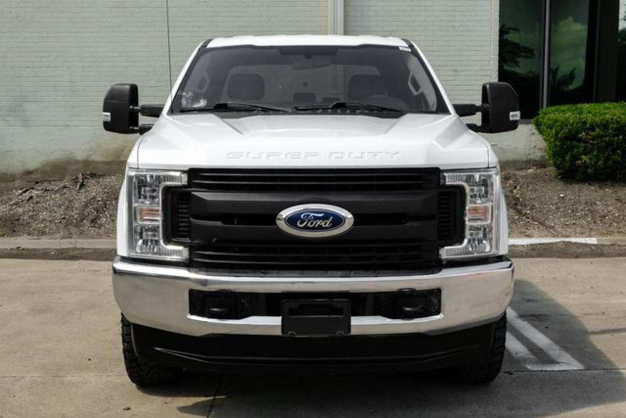 2019 Ford F250 Super Duty - Фото 3