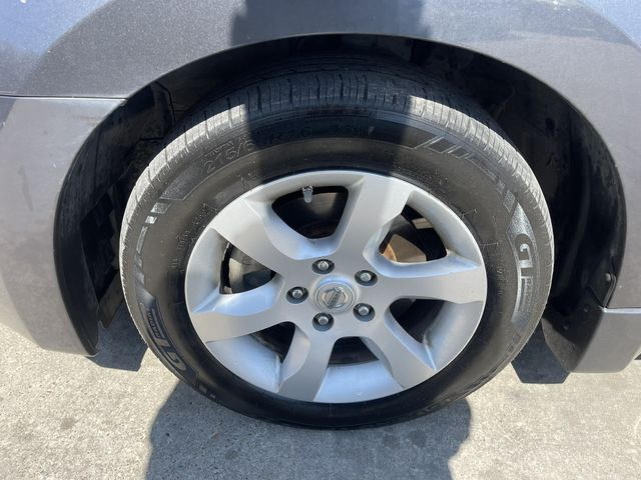 2008 Nissan Altima 3.5Se - Image 5