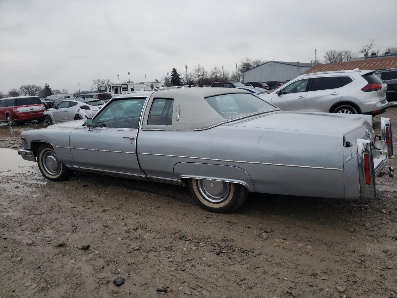 1976 Cadillac Deville - Фото 2