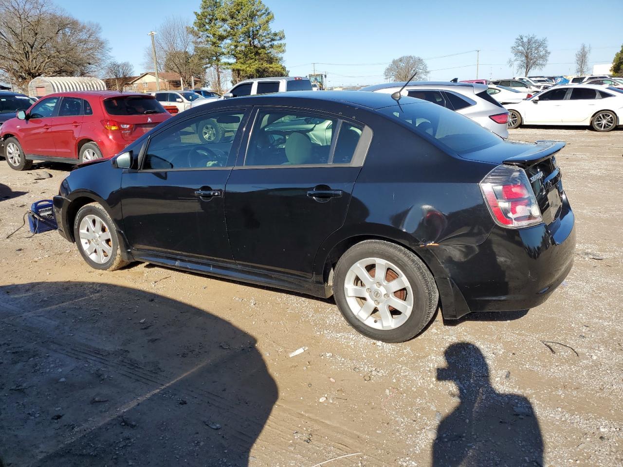 2010 Nissan Sentra 2.0 - Image 2