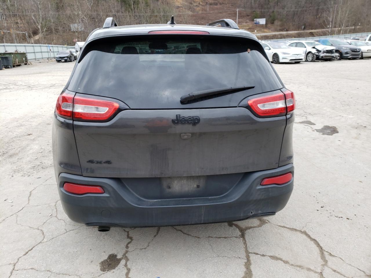2015 Jeep Cherokee Latitude - Image 6