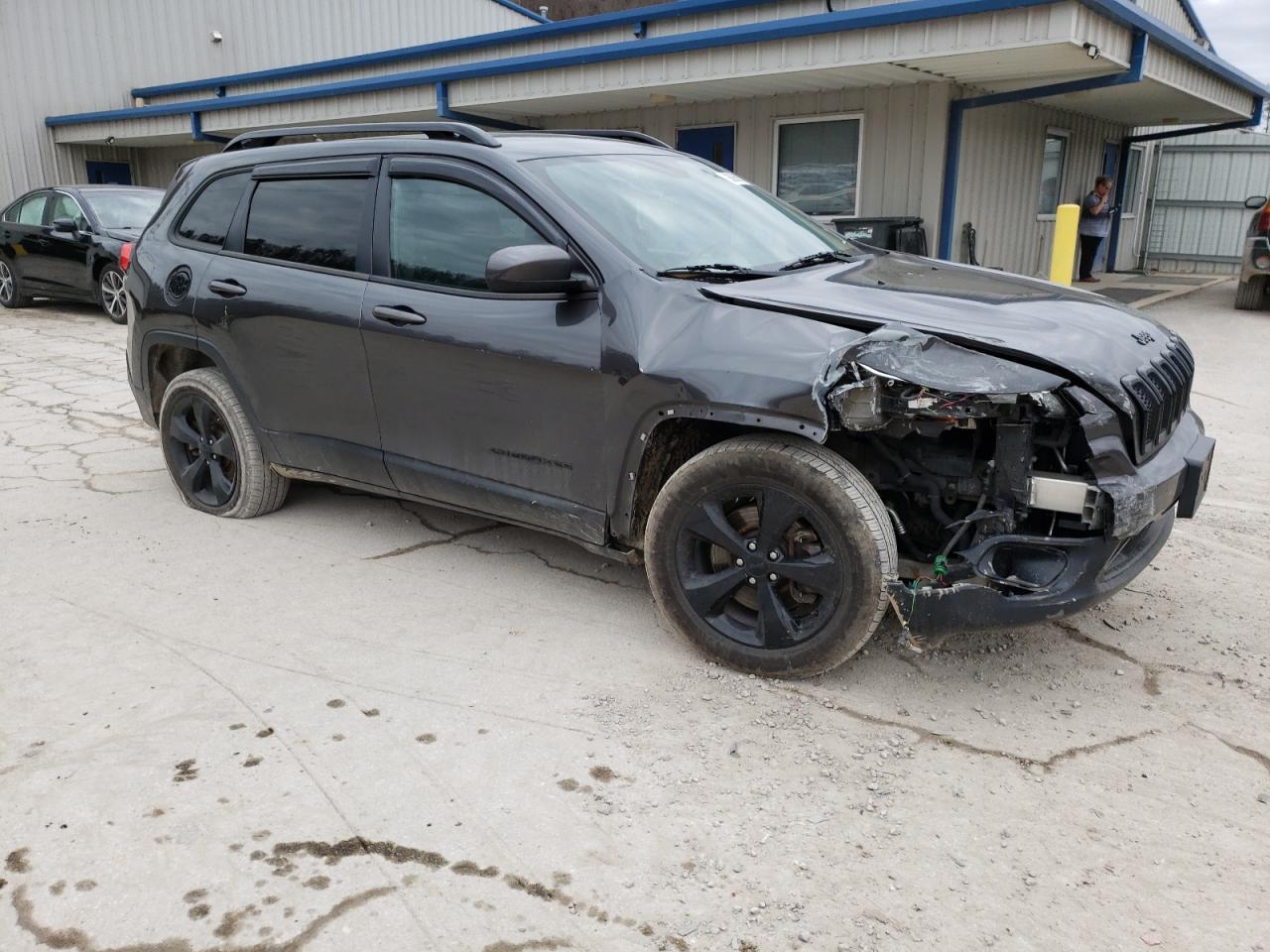 2015 Jeep Cherokee Latitude - Image 4