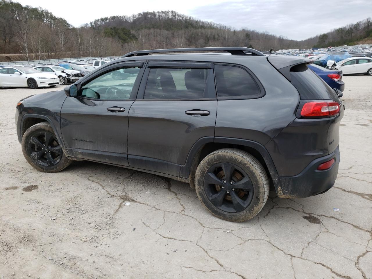 2015 Jeep Cherokee Latitude - Image 2