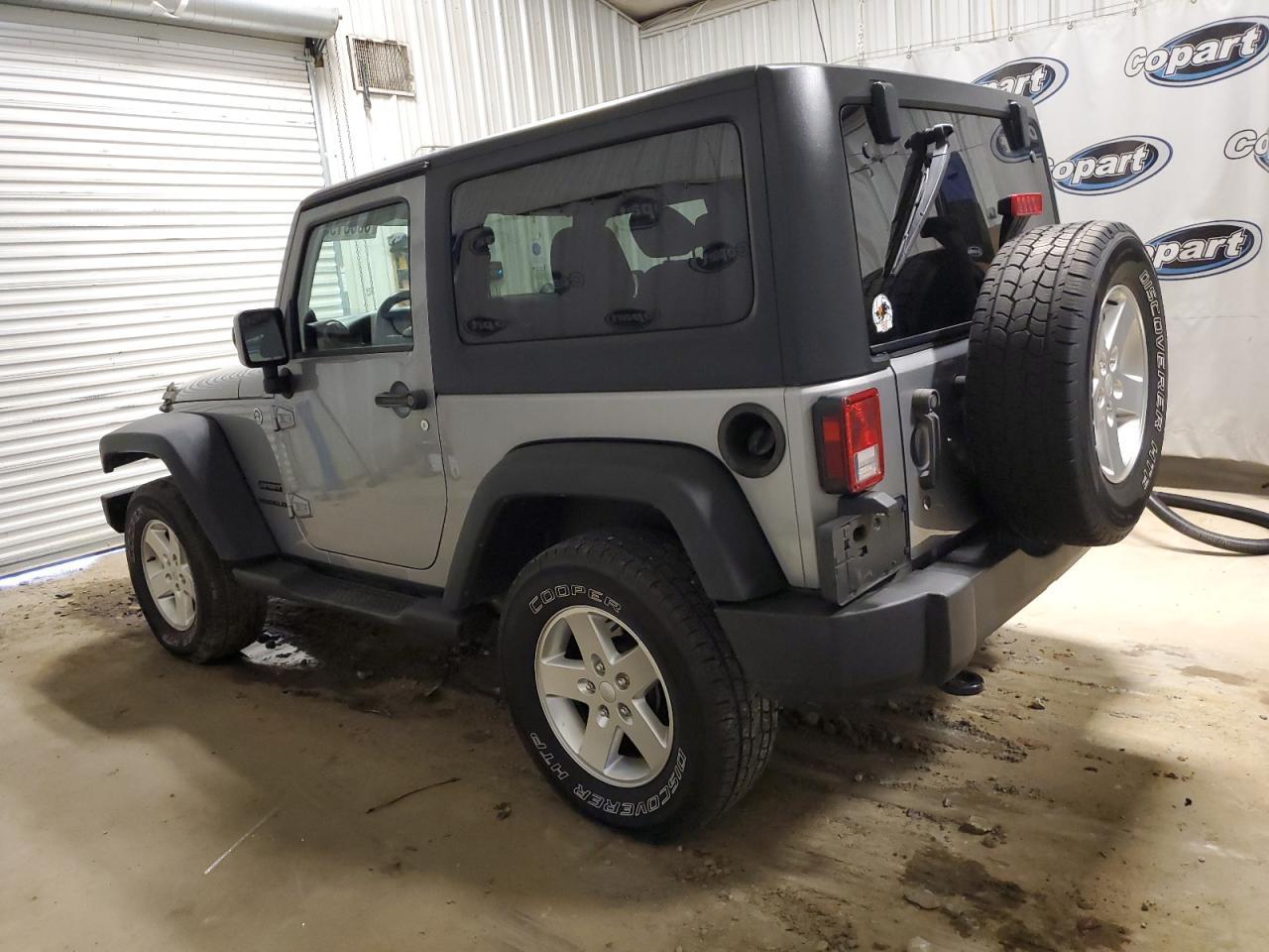 2014 Jep Wrangler S - Image 2