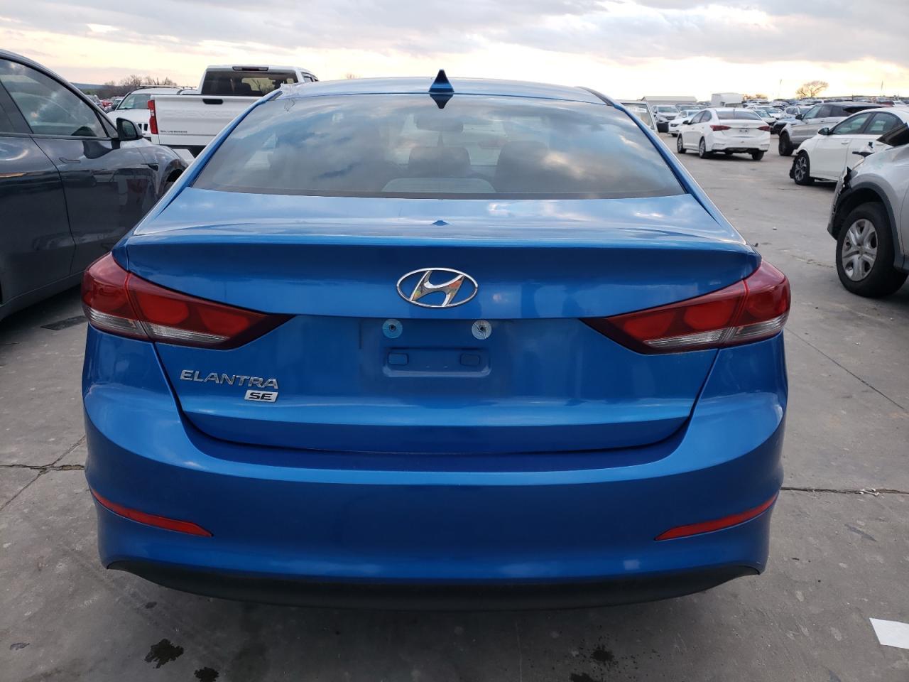 2017 Hyundai Elantra Se - Image 6