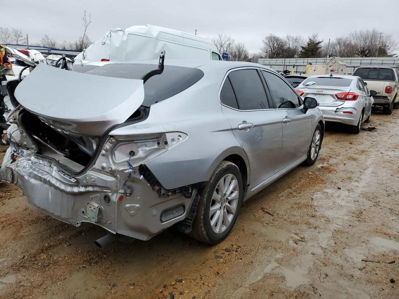 2018 Toyota Camry L - Фото 3