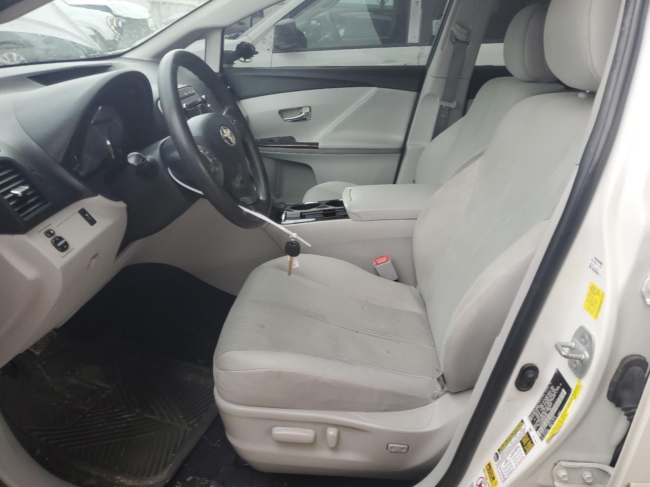 2010 Toyota Venza - Image 7