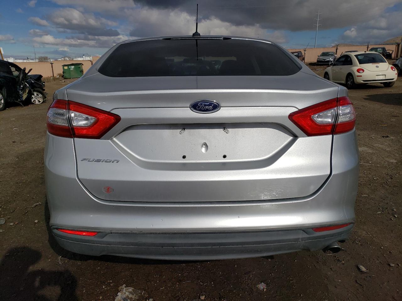 2014 Ford Fusion S - Фото 6