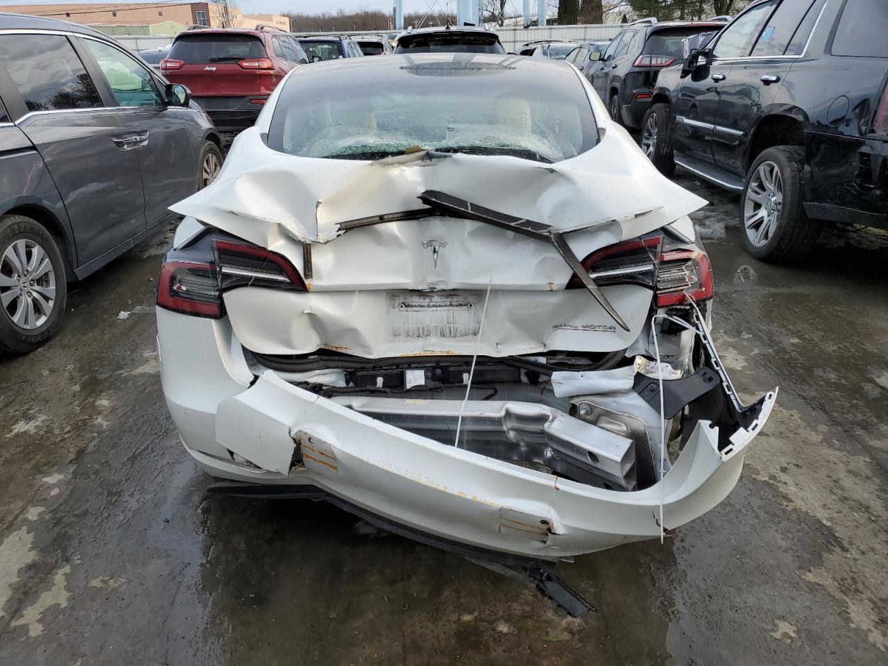 2022 Tesla Model 3 - Image 6
