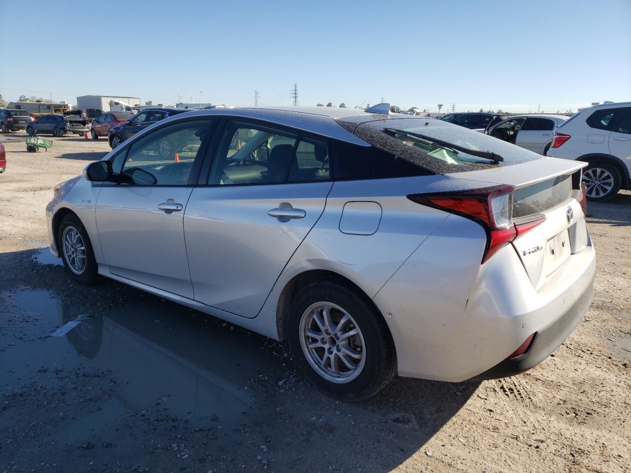 2019 Toyota Prius - Image 2