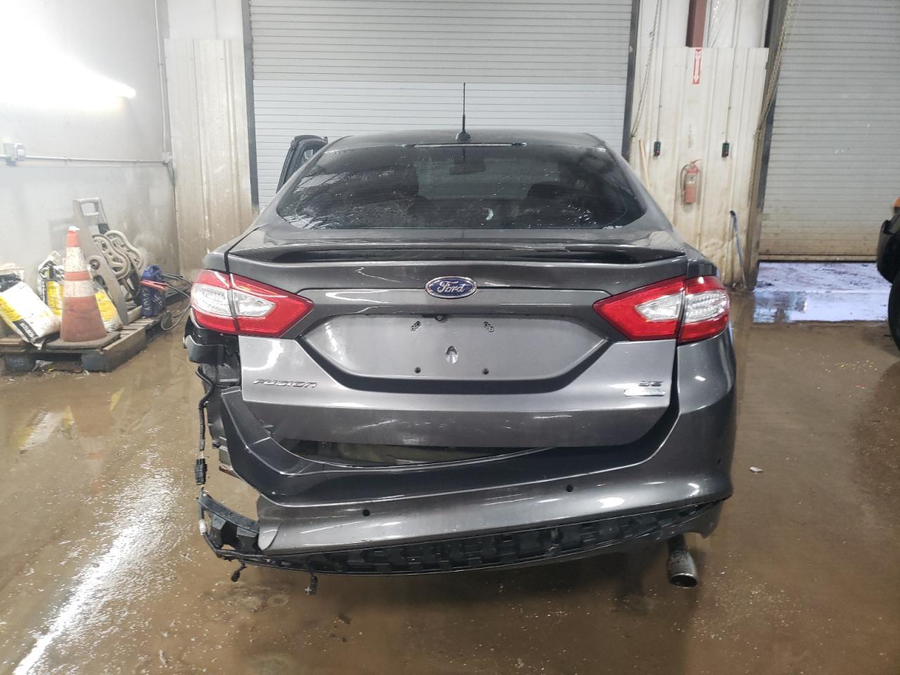 2015 Ford Fusion Se - Фото 6