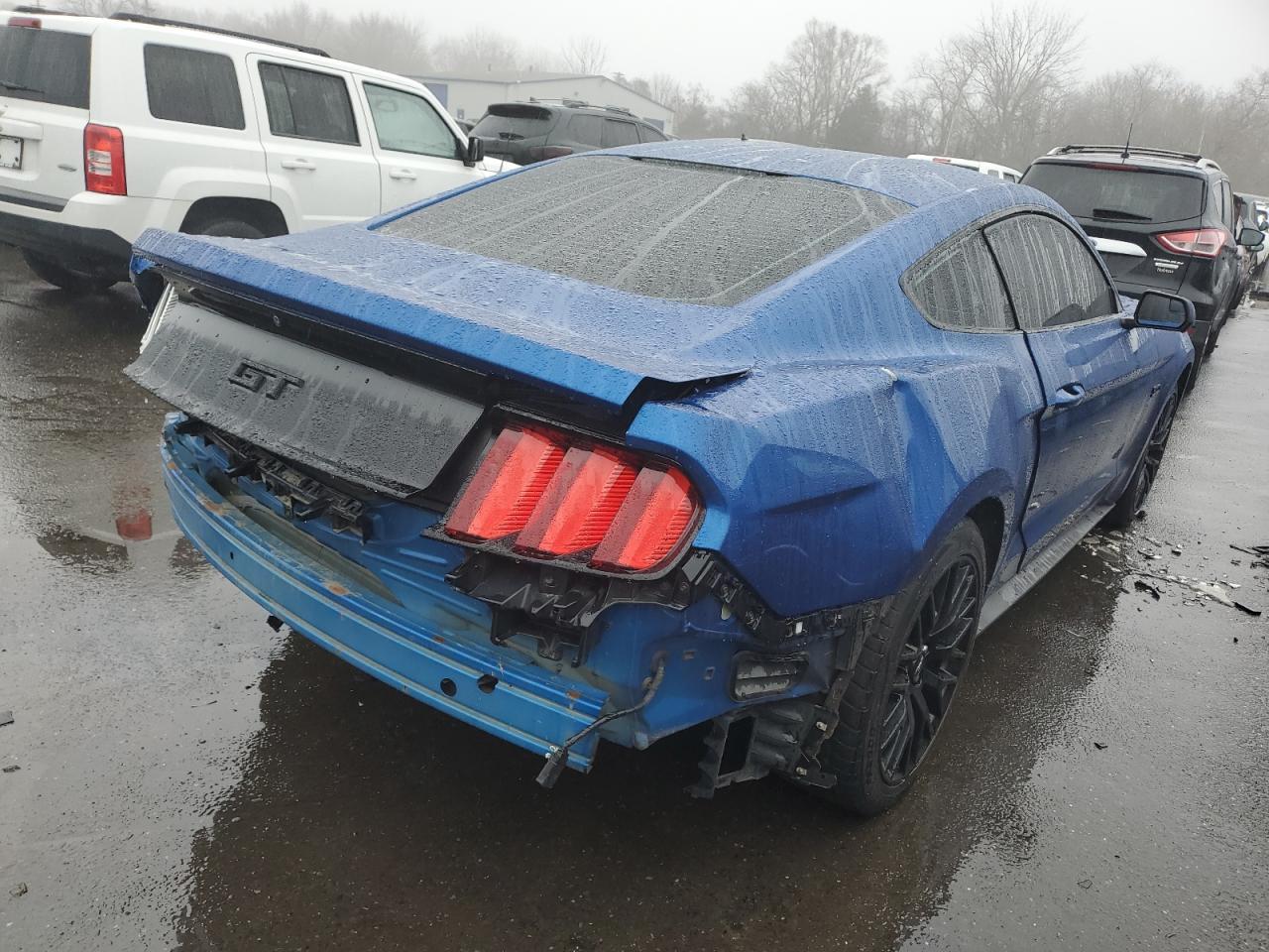 2017 Ford Mustang Gt - Фото 3