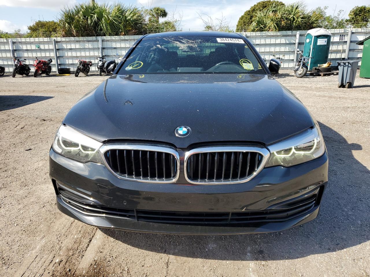 2019 BMW 530E - Фото 5