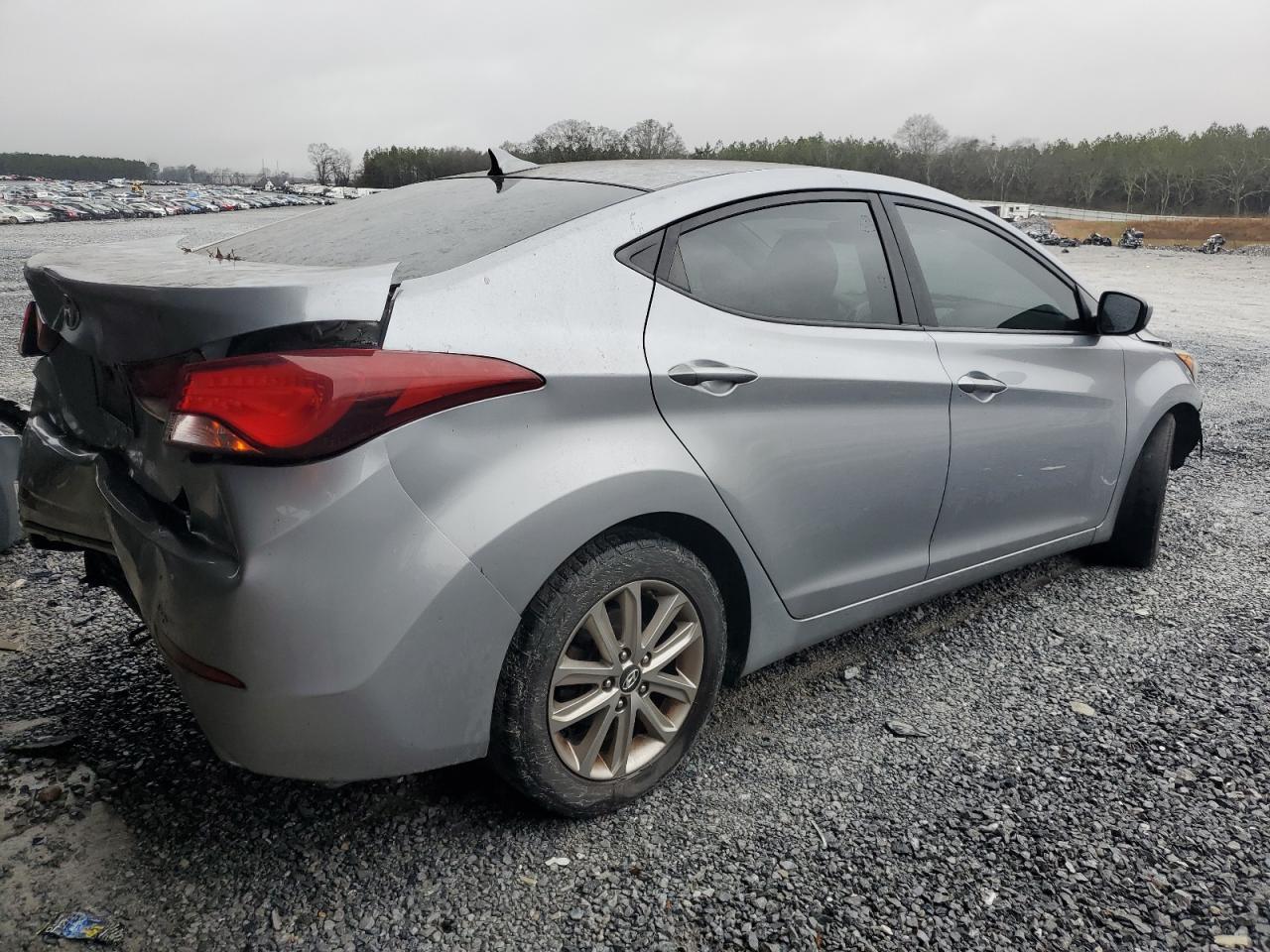 2015 Hyundai Elantra Se - Image 3