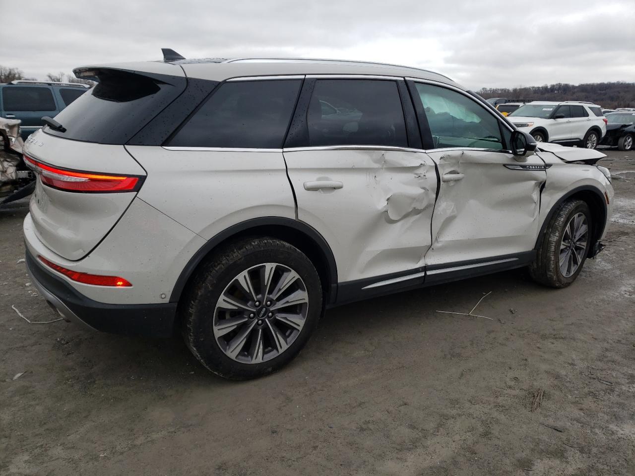 2020 Lincoln Corsair Reserve - Image 3