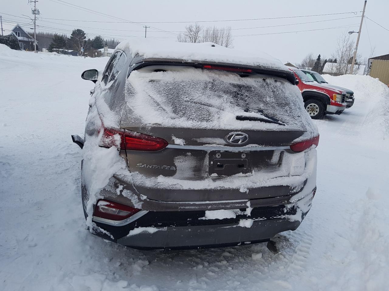 2019 Hyundai Santa Fe Limited - Image 6