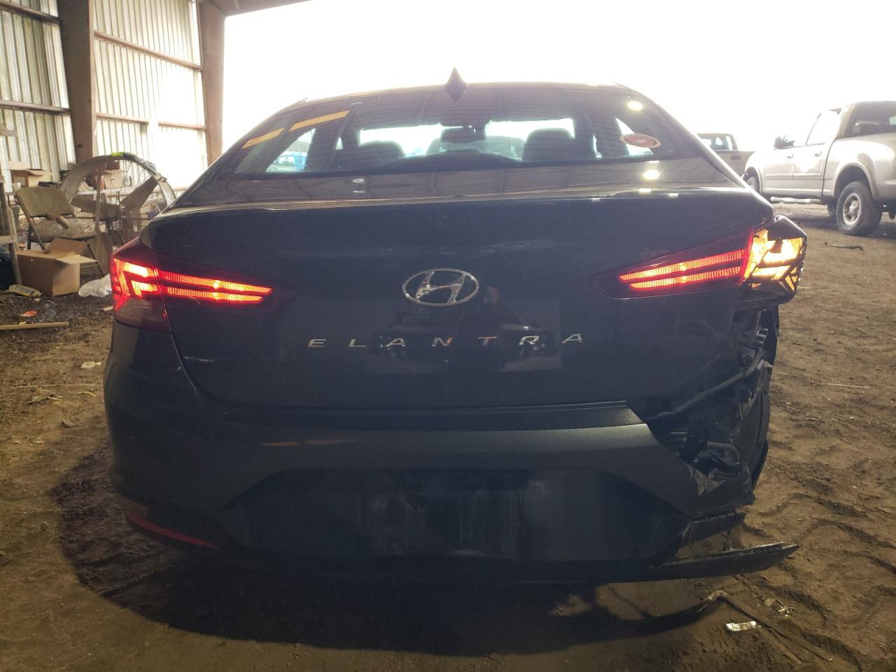 2020 Hyundai Elantra Sel - Фото 6