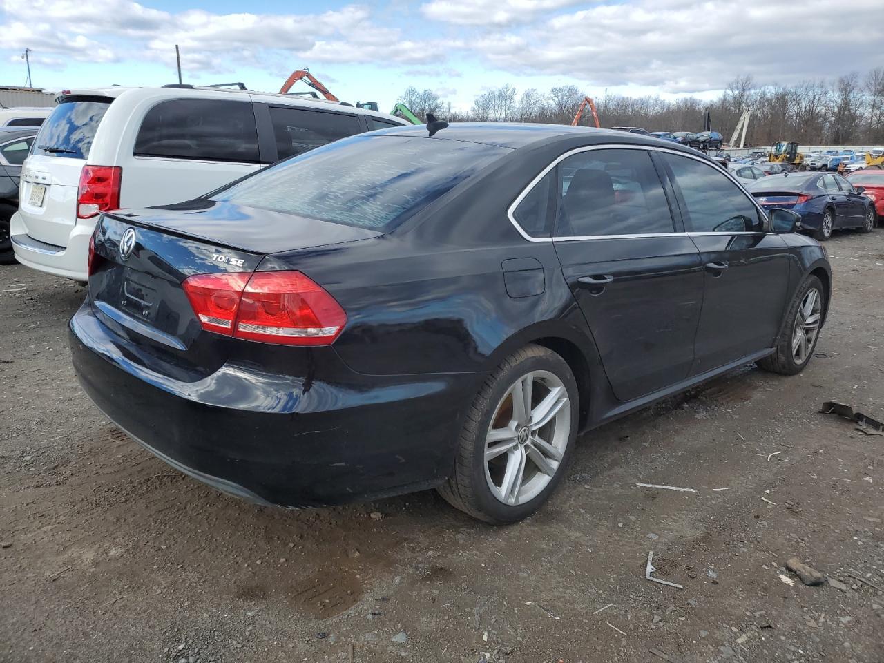 2015 Volkswagen Passat Se - Фото 3