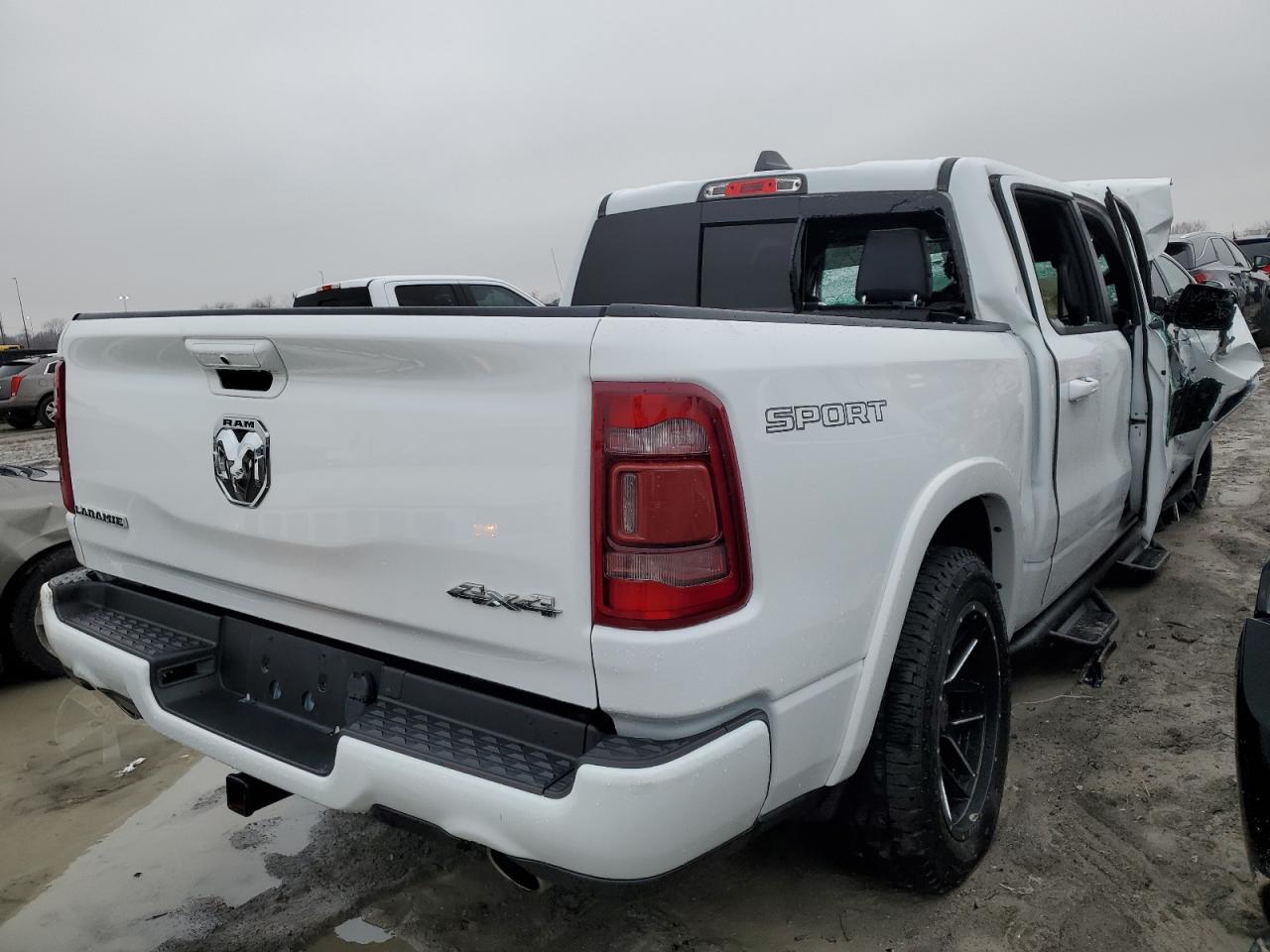 2020 Ram 1500 Laramie - Фото 3