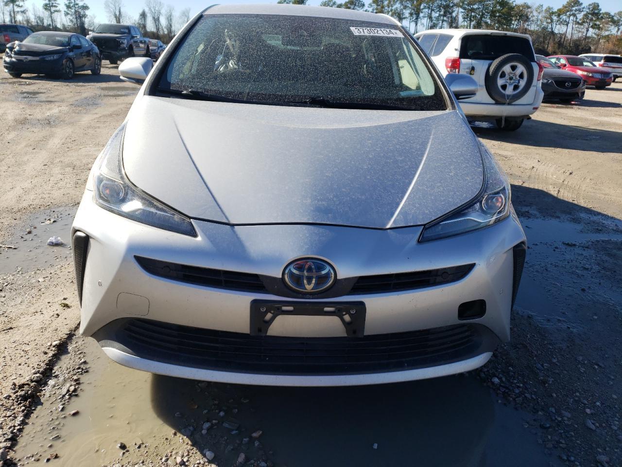 2019 Toyota Prius - Image 5